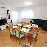 Apartment Mladen