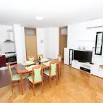 Apartment Mladen