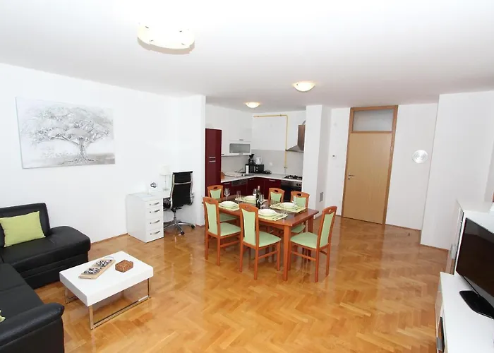 Apartment Mladen