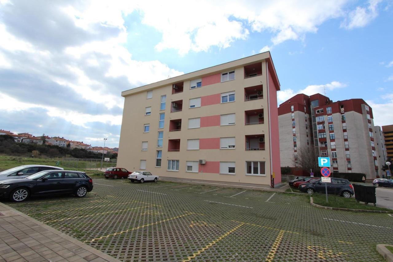 Mladen Apartment *